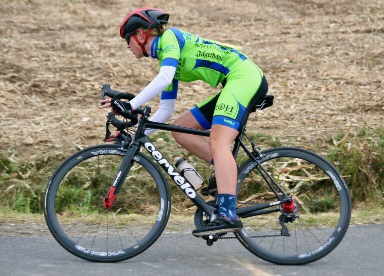 AEEE8356-272E-4FA9-8B8B-A793A11AAB80